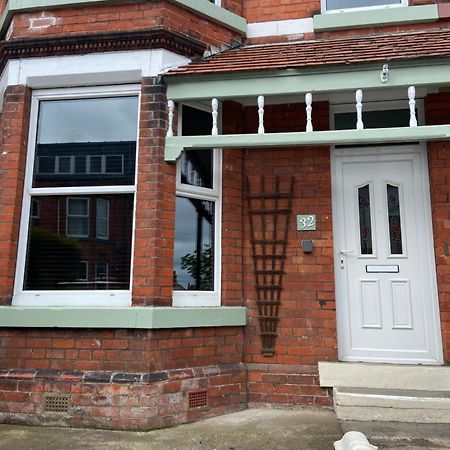 Pass The Keys Amazing, Newly Renovated 5Bedroom House Sleeps 10 Scarborough Exterior foto