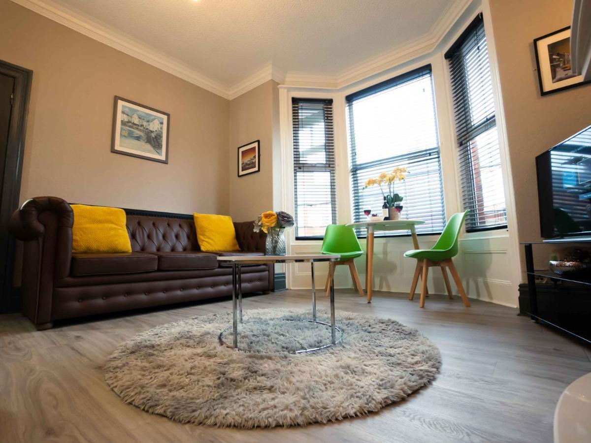 Pass The Keys Amazing, Newly Renovated 5Bedroom House Sleeps 10 Scarborough Exterior foto