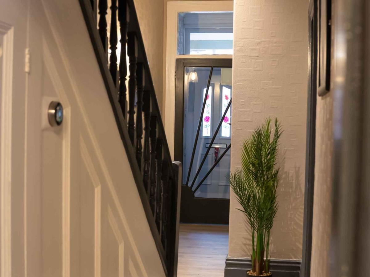 Pass The Keys Amazing, Newly Renovated 5Bedroom House Sleeps 10 Scarborough Exterior foto