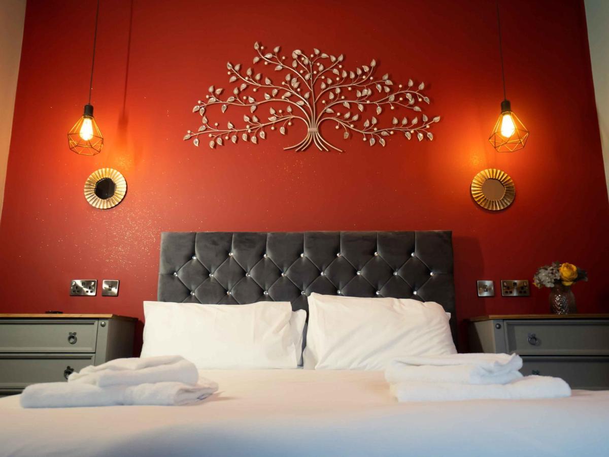 Pass The Keys Amazing, Newly Renovated 5Bedroom House Sleeps 10 Scarborough Exterior foto